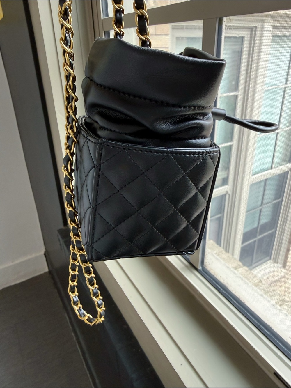 Chanel Beauty Mini Quilted Drawstring Bucket Chain Strap Bag - Picture 6 of 7